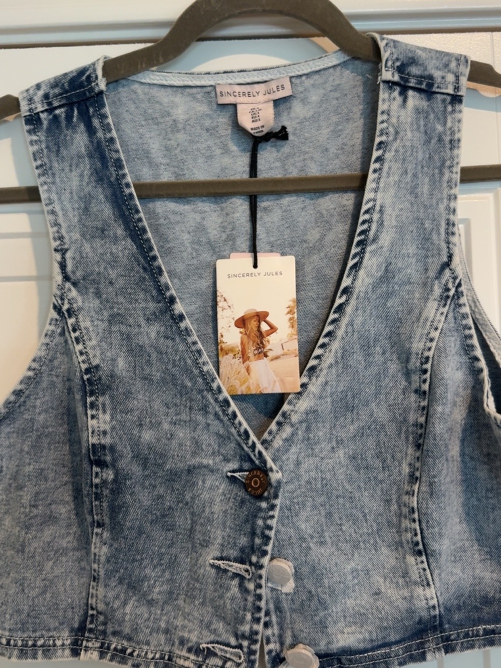 Sincerely Jules Acid Wash Cropped Denim Vest Size L NWT